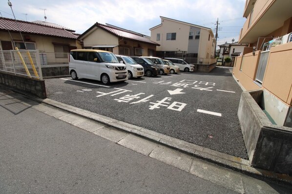 サニーエステートの物件内観写真